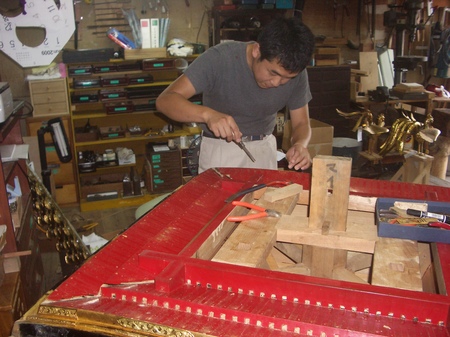 八坂神社金具外し (4).JPG